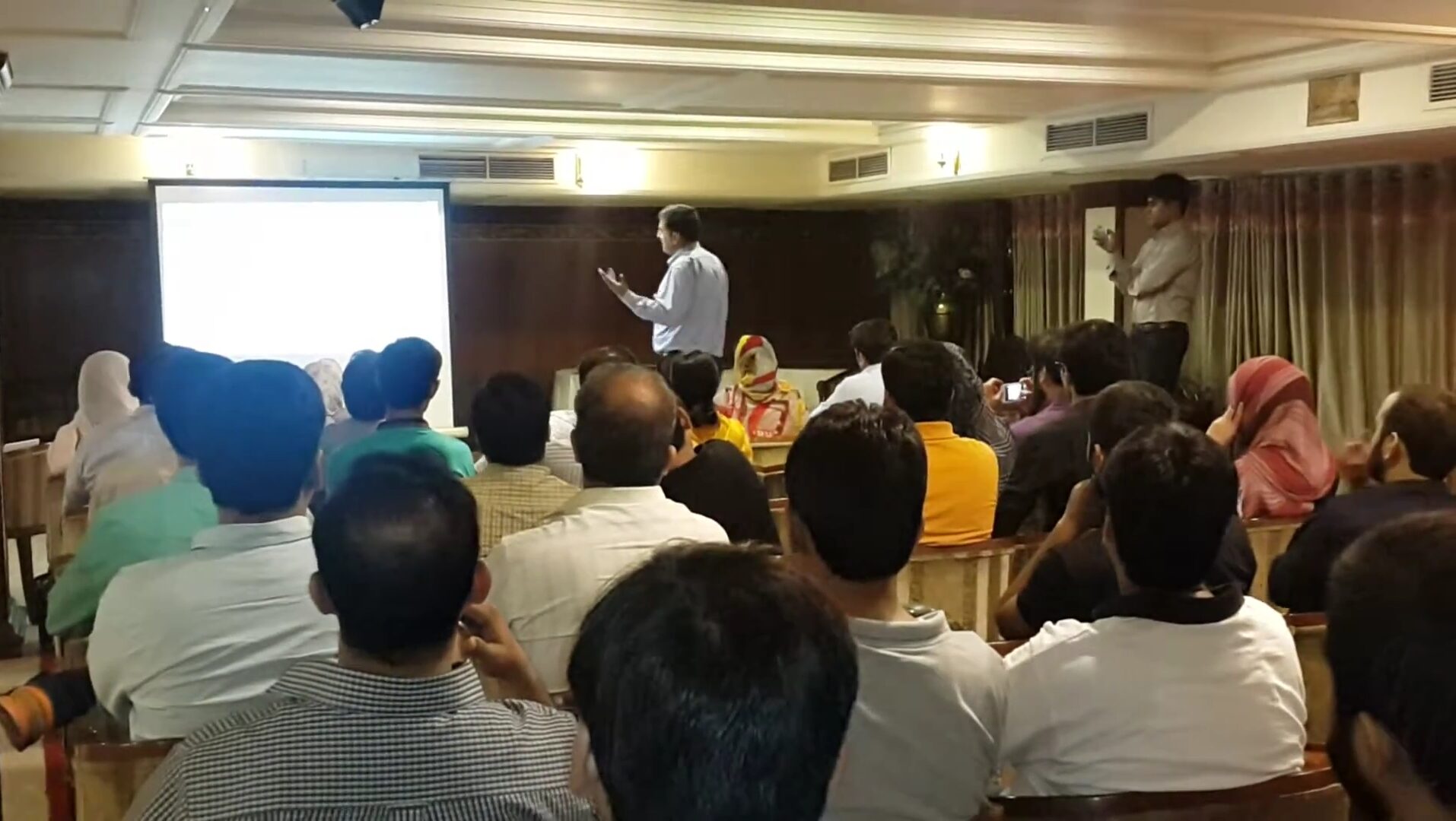 Screenshot_20211111-191555_YouTube